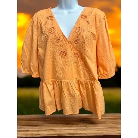 St John's Bay XL Top Orange Lovely Embroidered Floral Eyelet Lightweight Pleats - Picture 2 of 5